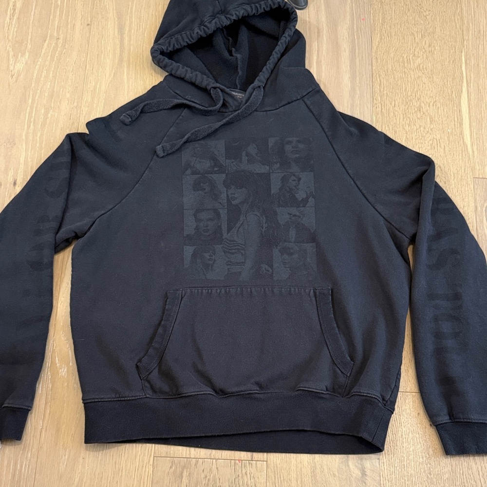 Taylor Swift ERAS TOUR US dark gray Graphic Hoodie and white shirt Small